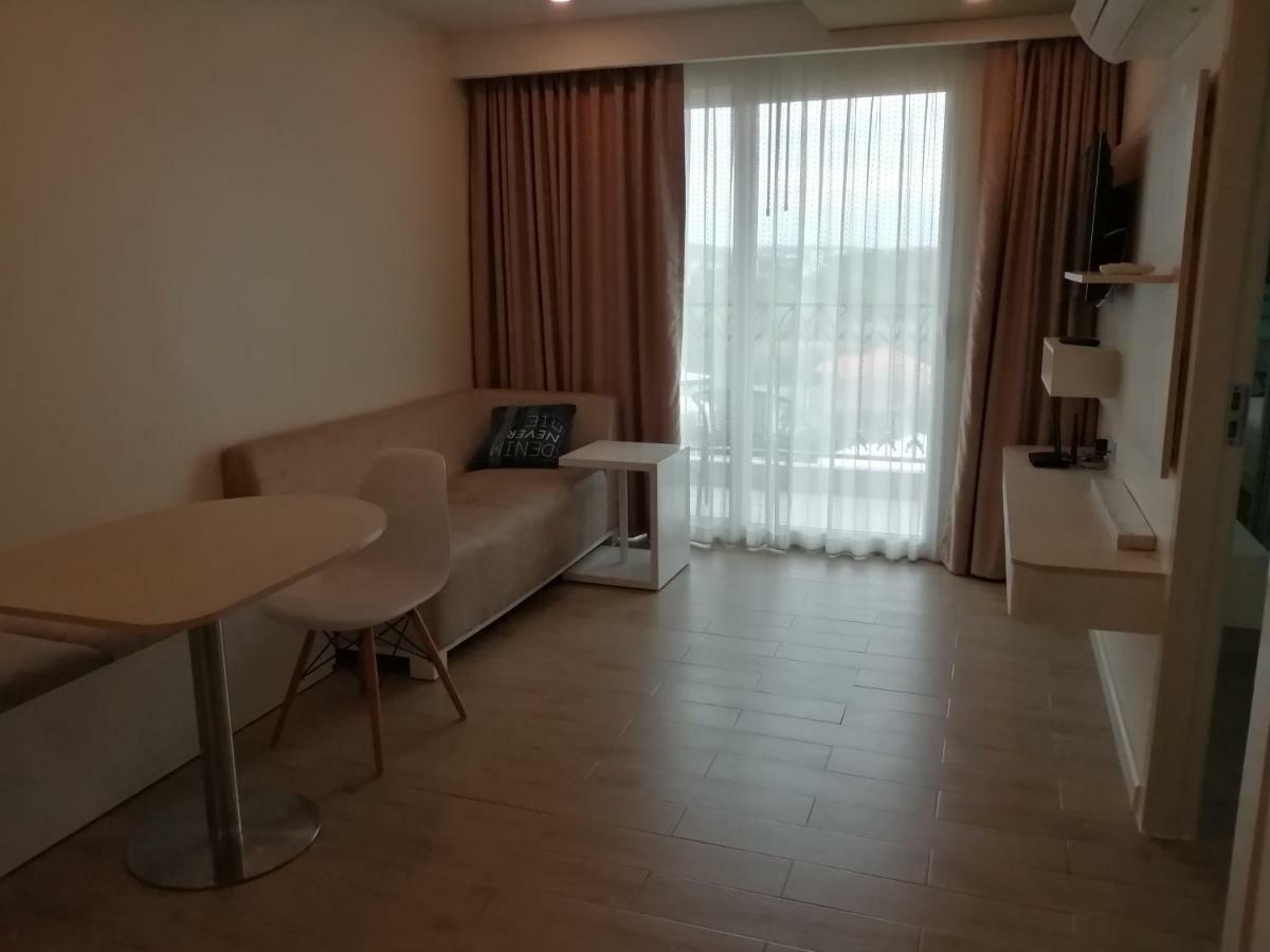 Seven Seas Jomtien Dream Praia de Jomtien Exterior foto